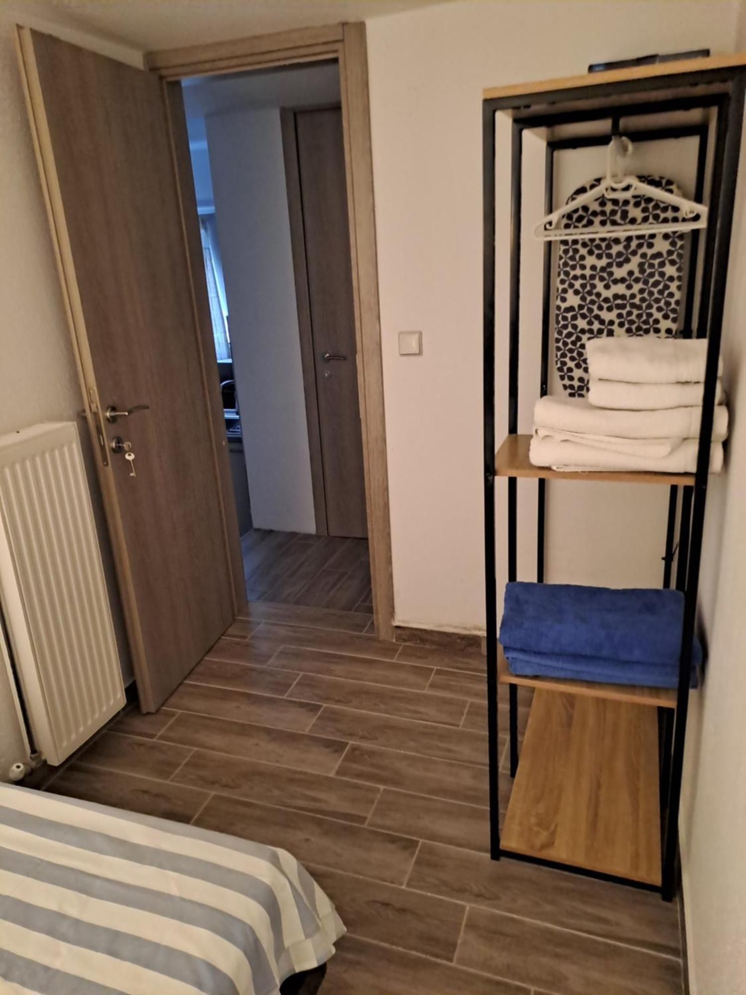 נאה פוטידאה Seaview Aparthotel מראה חיצוני תמונה