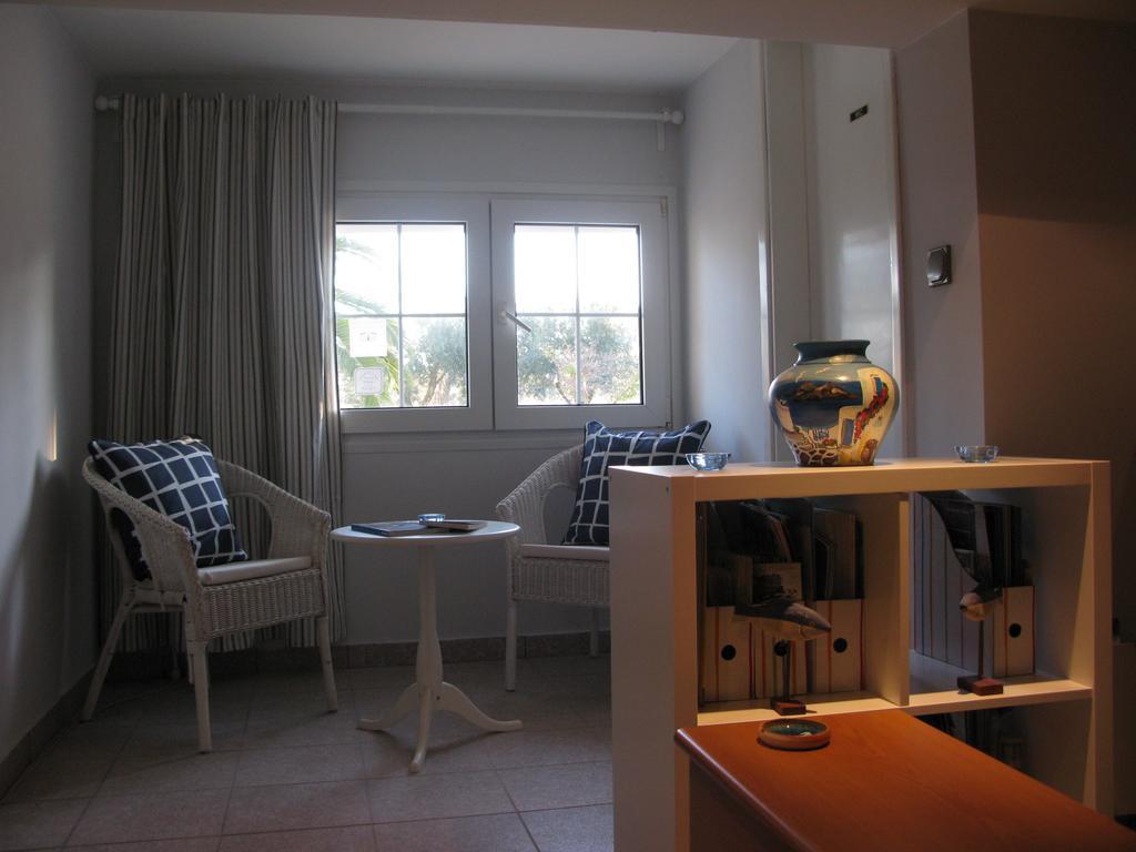 נאה פוטידאה Seaview Aparthotel מראה חיצוני תמונה