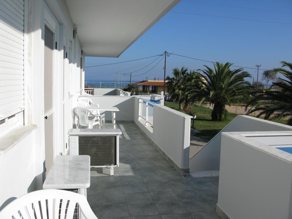 נאה פוטידאה Seaview Aparthotel מראה חיצוני תמונה