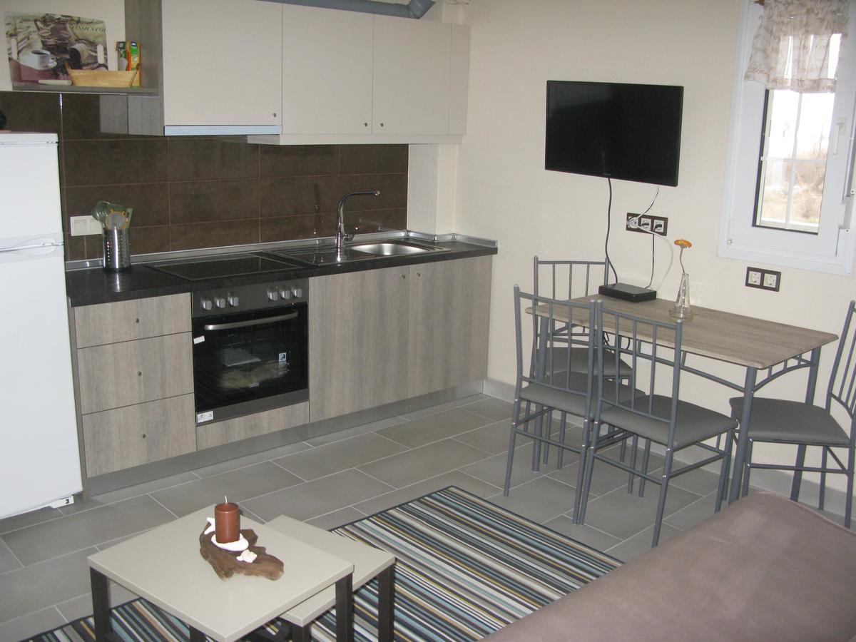 נאה פוטידאה Seaview Aparthotel מראה חיצוני תמונה