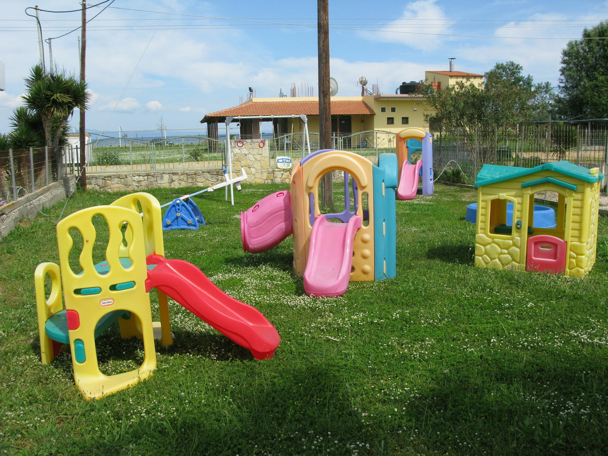 נאה פוטידאה Seaview Aparthotel מראה חיצוני תמונה